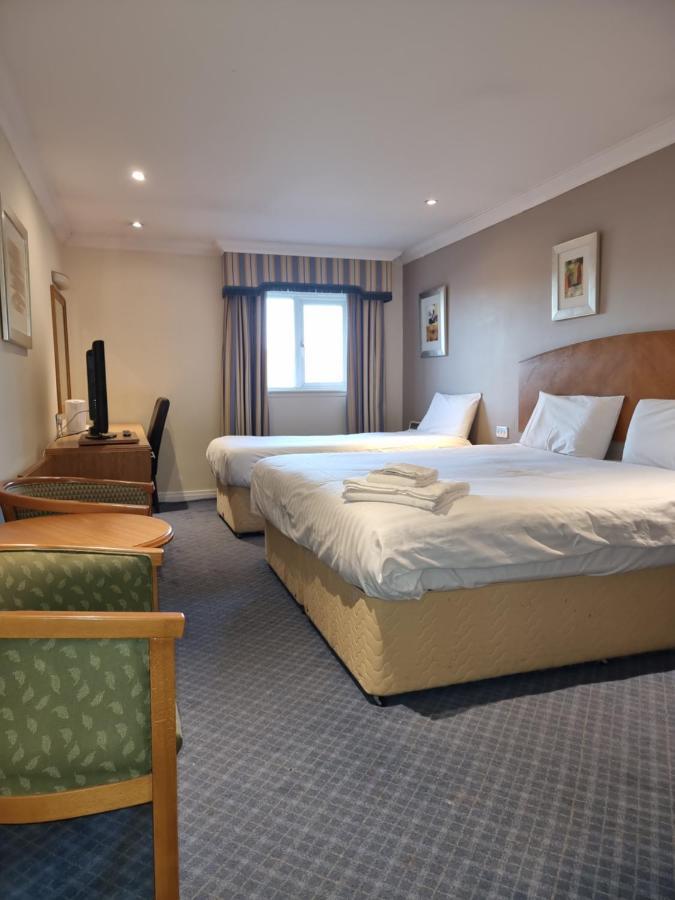 Hotel & Conference Centre 3*