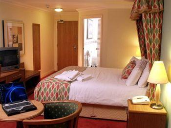 Hotel & Conference Centre 3*
