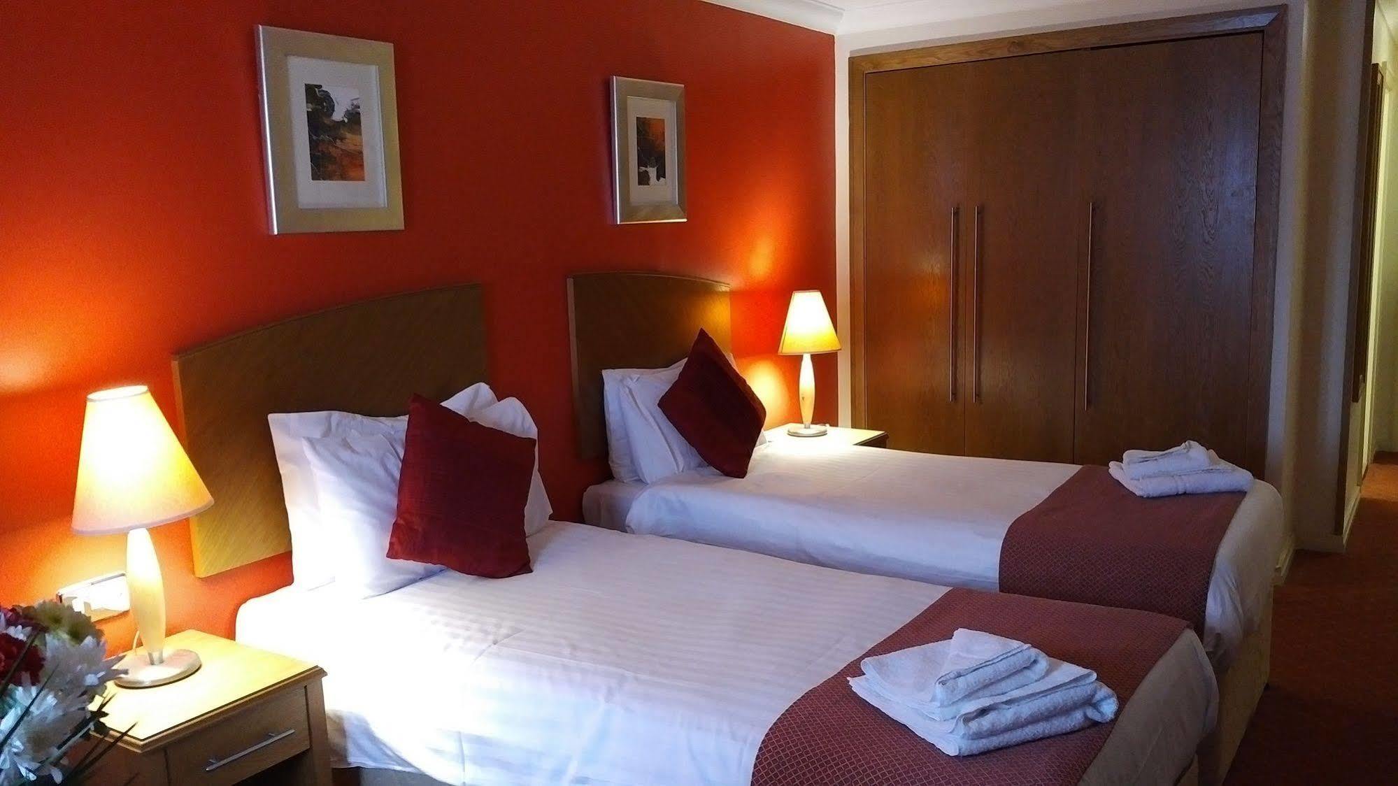 Hotel & Conference Centre