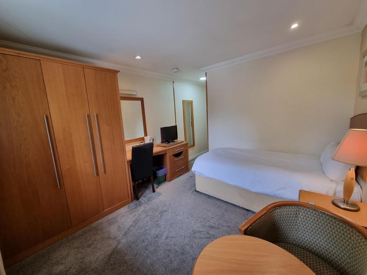 & Conference Centre Hotel 3*