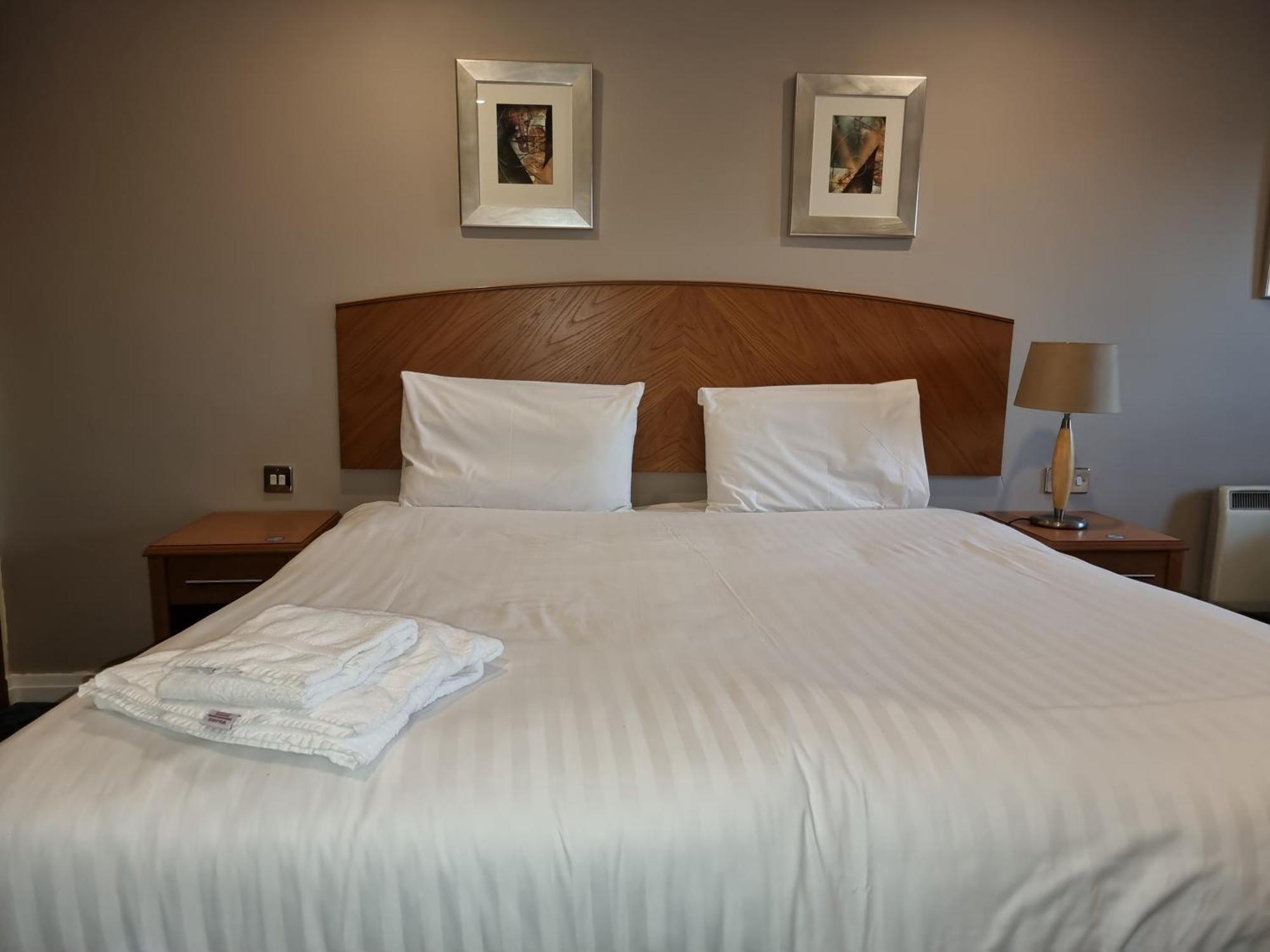 Hotel & Conference Centre 3*