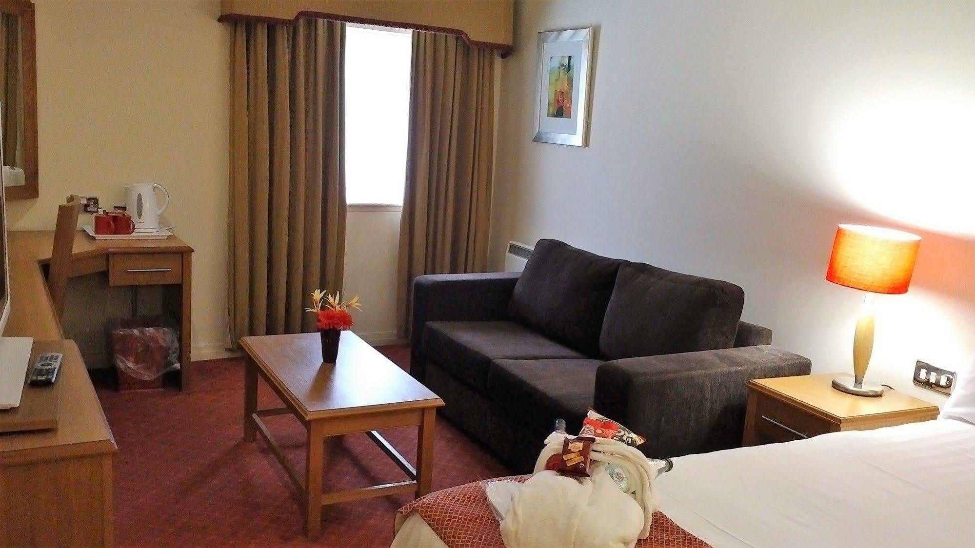 Hotel & Conference Centre 3*